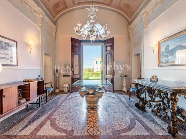 Palazzo in vendita a Ardenza, Livorno