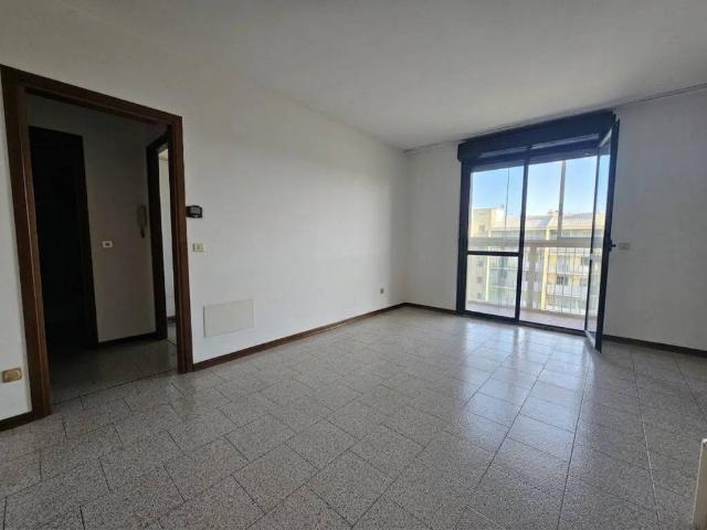 Palazzo in vendita a Locate di Triulzi, Lombardia