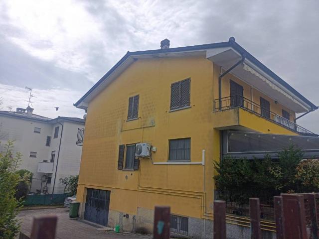 Palazzo in vendita a Revellino, Lodi