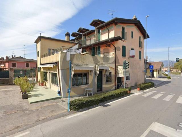 Palazzo in vendita a Lonato, Brescia