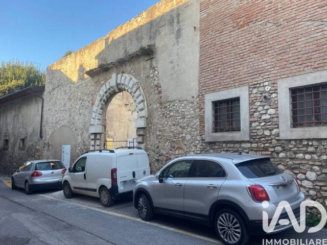 Palazzo in vendita a Lonato, Lombardia