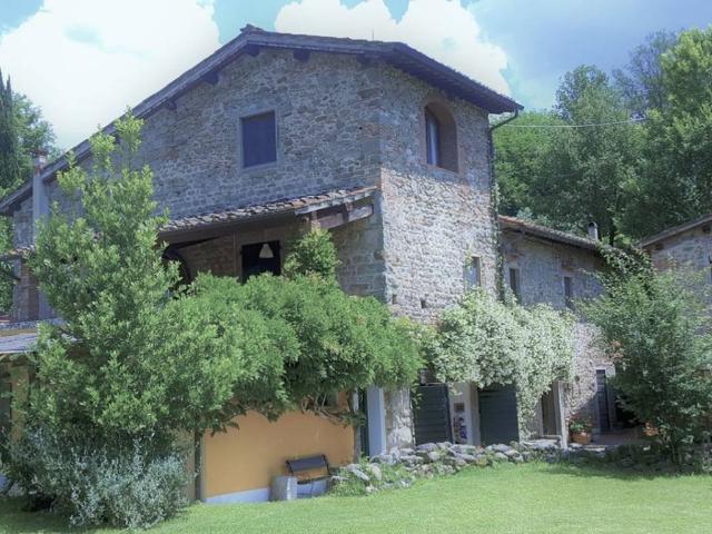 Palazzo in vendita a Faeto, Loro Ciuffenna