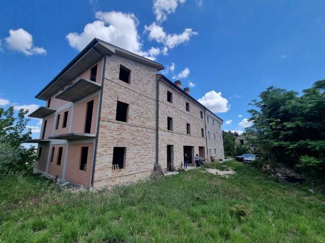 Palazzo in vendita a Marche, Macerata