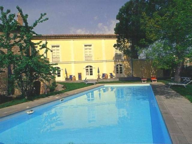 Palazzo in vendita a Lubriano, Lazio