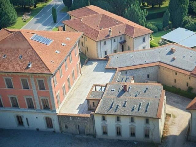 Palazzo in vendita a San Concordio, Bagni Di Lucca Ponte
