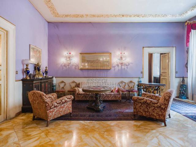 Palazzo in vendita a San Concordio, Bagni Di Lucca Ponte