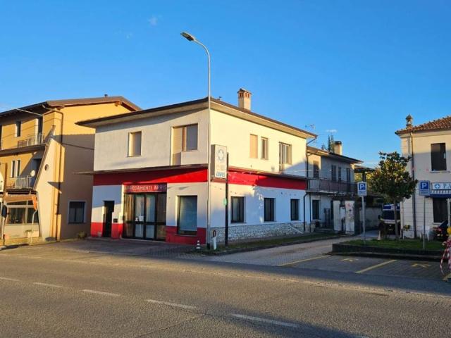 Palazzo in vendita a Lugagnano Val D'arda, Reggio Emilia