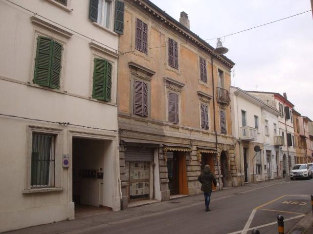 Palazzo in vendita a Unione dei comuni della Bassa Romagna, Lugo