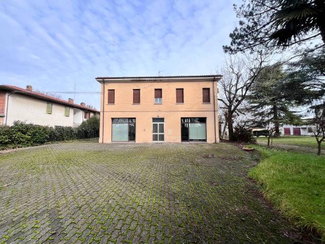 Palazzo in vendita a Unione dei comuni della Bassa Romagna, Lugo