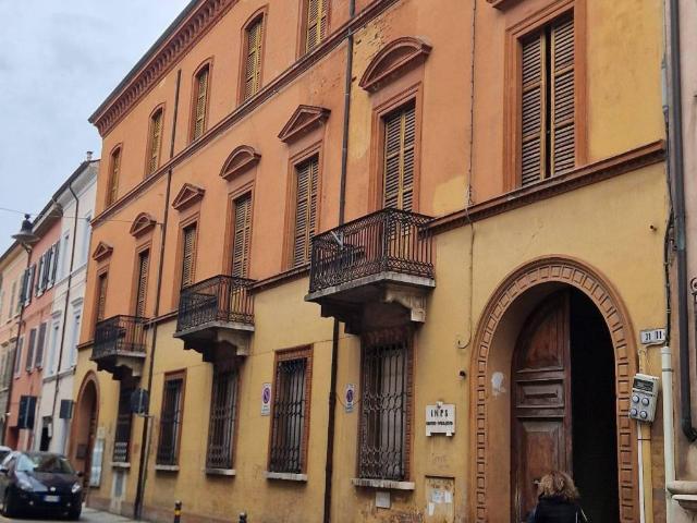 Palazzo in vendita a Unione dei comuni della Bassa Romagna, Lugo