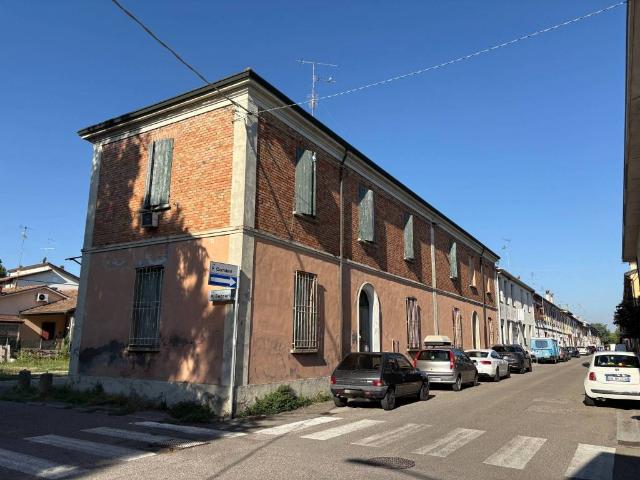 Palazzo in vendita a Unione dei comuni della Bassa Romagna, Lugo