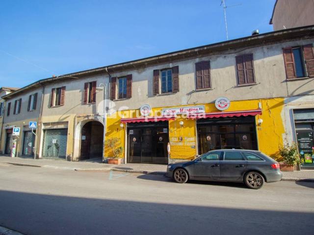 Palazzo in vendita a Magenta, Lombardia