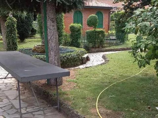 Palazzo in vendita a Magenta, Lombardia
