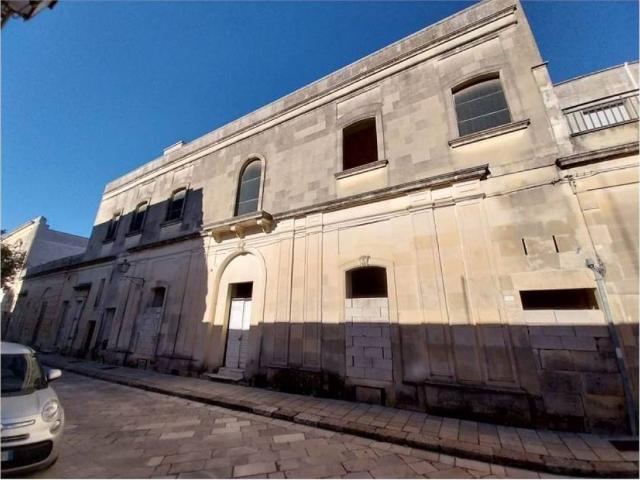 Palazzo in vendita a Puglia, Lecce
