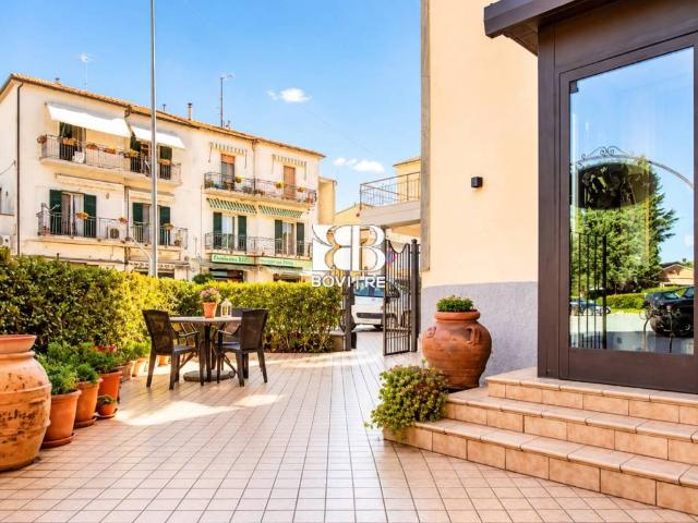 Palazzo in vendita a Unione di Comuni Montani Colline del Fiora, Manciano