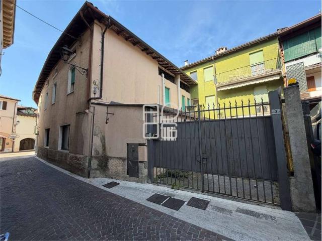 Palazzo in vendita a Gardoncino, Manerba Del Garda
