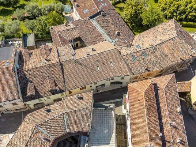 Palazzo in vendita a Montinelle, Manerba del Garda
