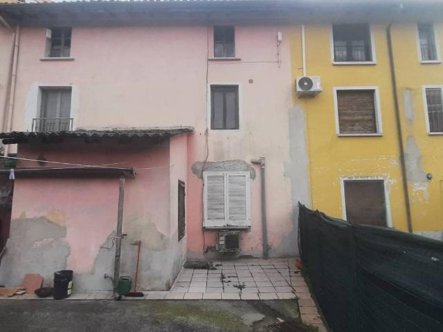 Palazzo in vendita a Manerbio, Lombardia