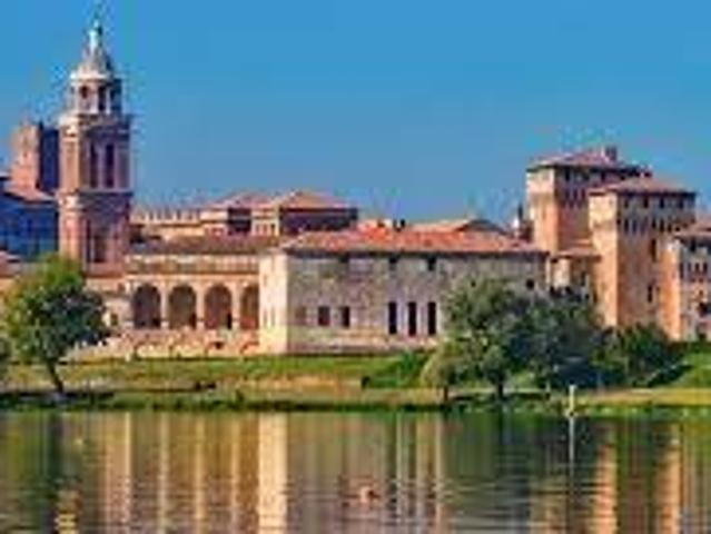 Palazzo in vendita a Fiera-Catena, San Giorgio Di Mantova