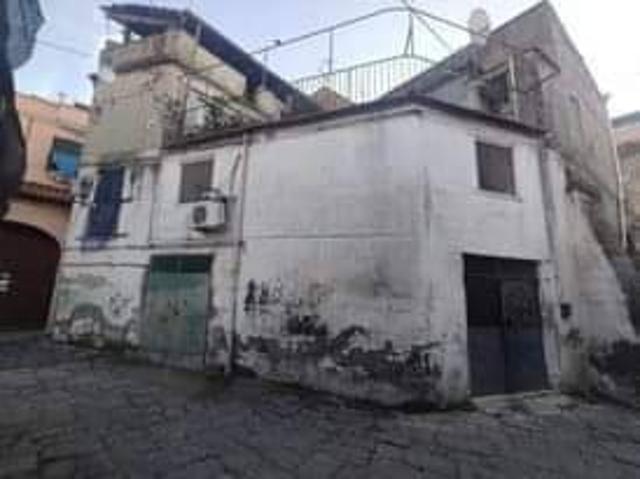 Palazzo in vendita a Marano Di Napoli, Campania