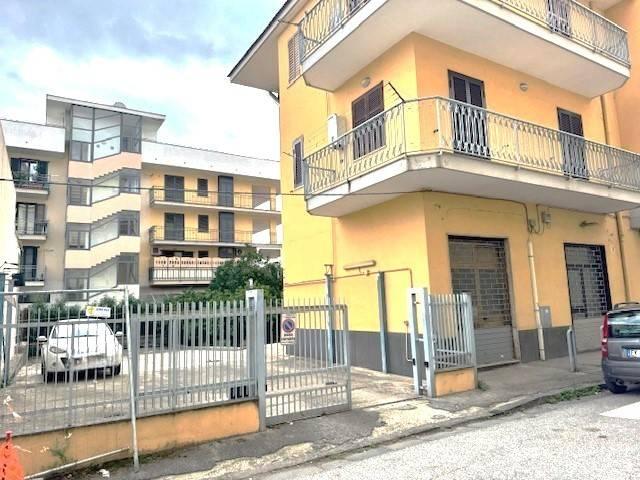 Palazzo in vendita a Faibano di Marigliano, Marigliano