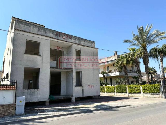 Palazzo in vendita a Marigliano, Campania