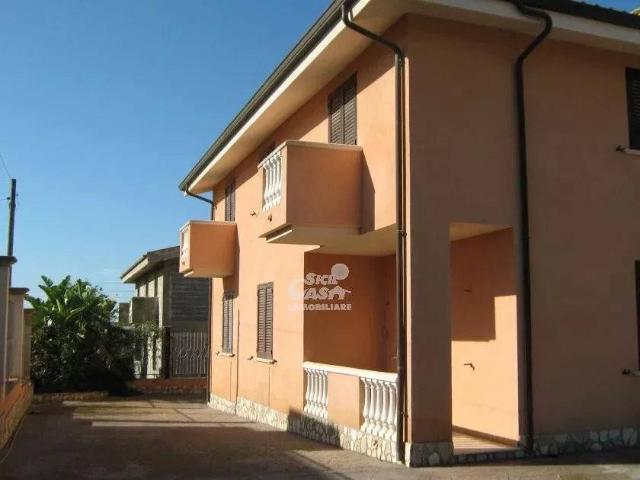 Palazzo in vendita a Strasatti, Marsala