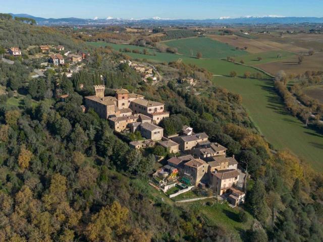 Palazzo in vendita a Sant'Apollinare, Marsciano