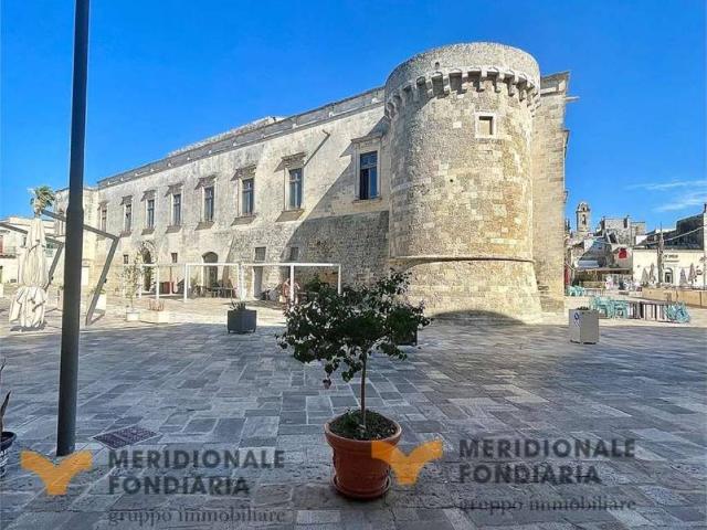 Palazzo in vendita a Puglia, Lecce
