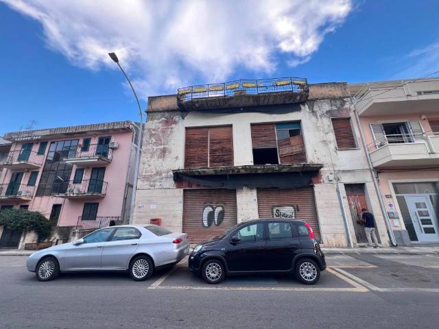 Palazzo in vendita a Fondachello, Mascali
