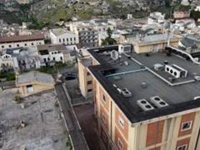 Palazzo in vendita a Matera, Basilicata