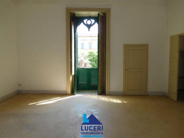 Palazzo in vendita a Puglia, Lecce