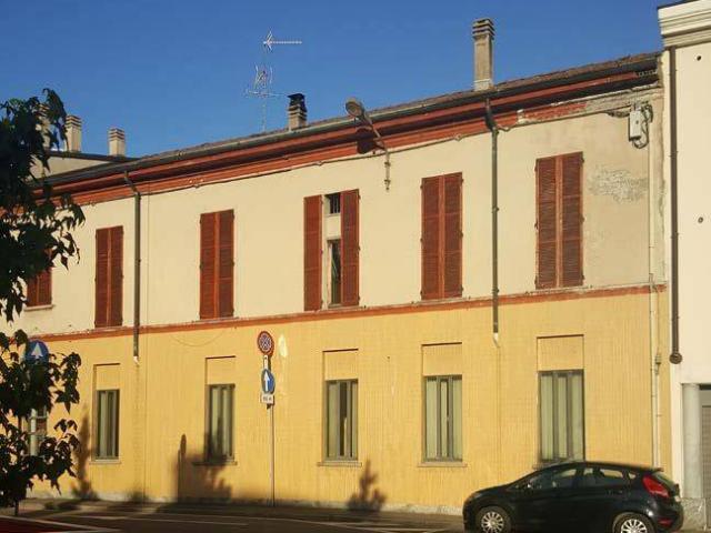 Palazzo in vendita a Meda, Lombardia