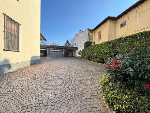 Palazzo in vendita a Meda, Colombera