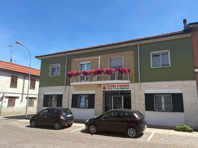 Palazzo in vendita a Mede, Lombardia