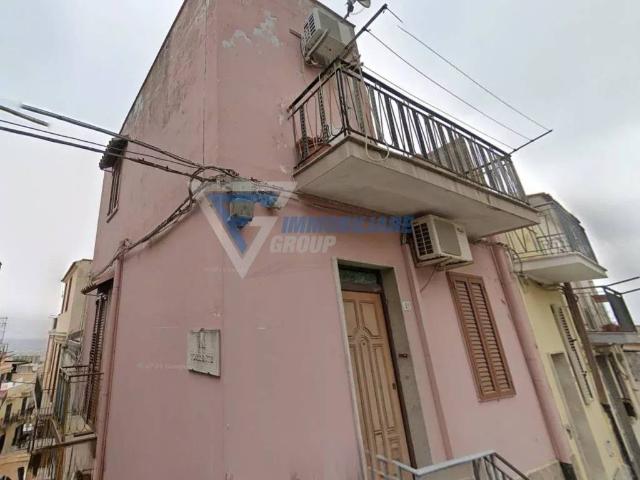 Palazzo in vendita a Melilli, Sicilia