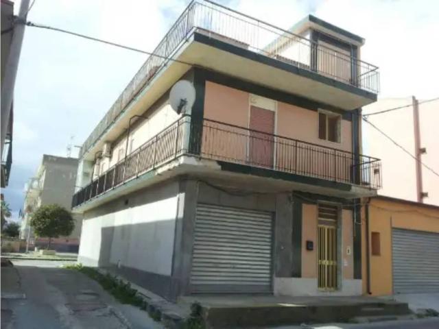Palazzo in vendita a Melilli, Sicilia