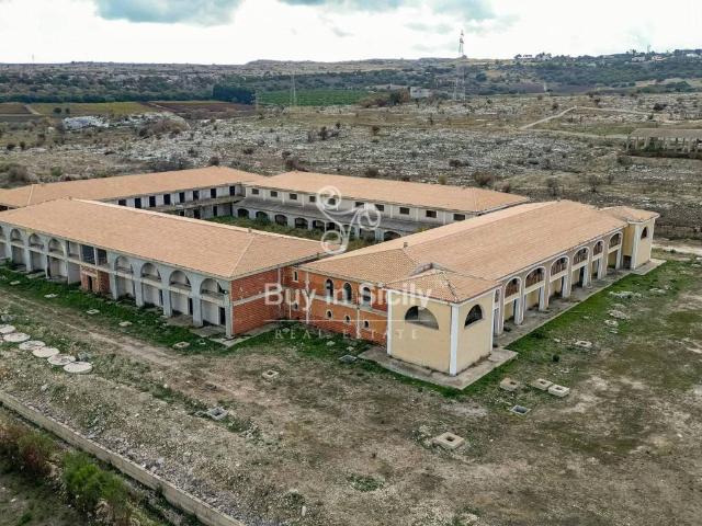 Palazzo in vendita a Città Giardino, Melilli