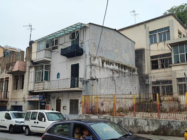 Palazzo in vendita a V Circoscrizione, Messina