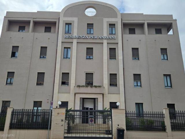 Palazzo in vendita a IV Circoscrizione, Messina