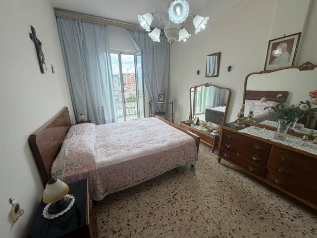 Palazzo in vendita a III Circoscrizione, Messina