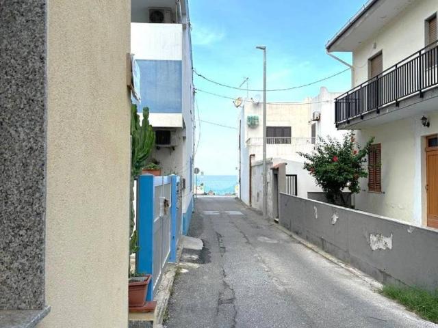 Palazzo in vendita a VI Circoscrizione, Messina