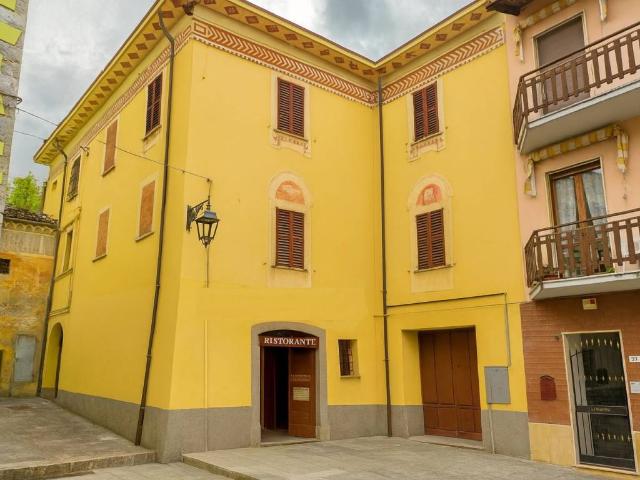 Palazzo in vendita a Bettola, Reggio Emilia