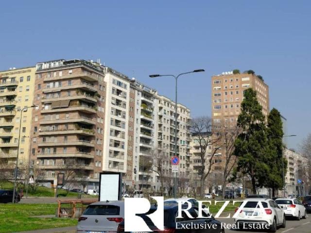 Palazzo in vendita a Municipio 2, Milano