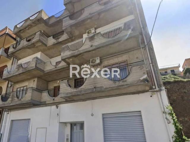 Palazzo in vendita a Militello In Val Di Catania, Sicilia