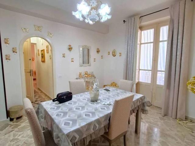 Palazzo in vendita a Misilmeri, Sicilia
