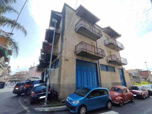 Palazzo in vendita a Milicia, Misterbianco