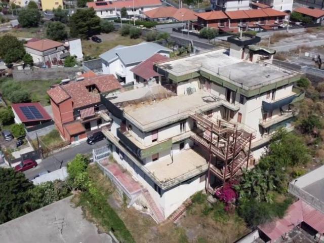 Palazzo in vendita a Lineri, Misterbianco