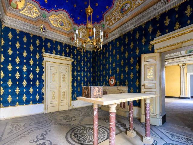 Palazzo in vendita a Centro Storico, Modena