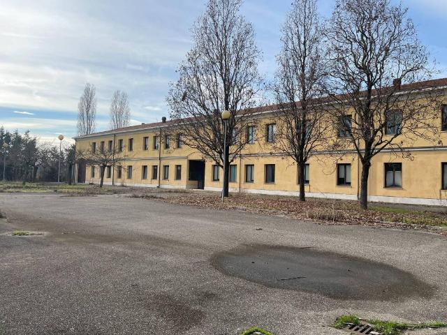 Palazzo in vendita a Crocetta-San Lazzaro-Modena Est, Modena